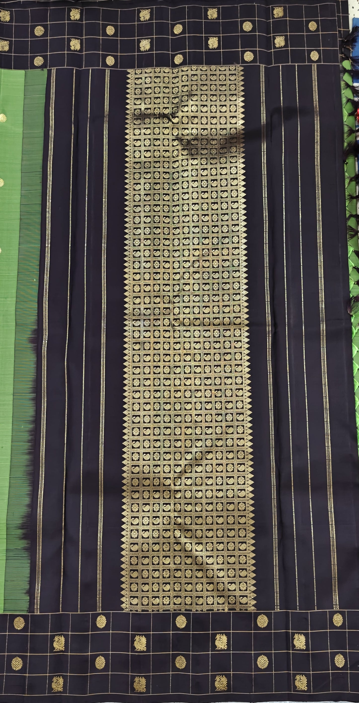 Leaf Green Pure Handloom Silk Saree