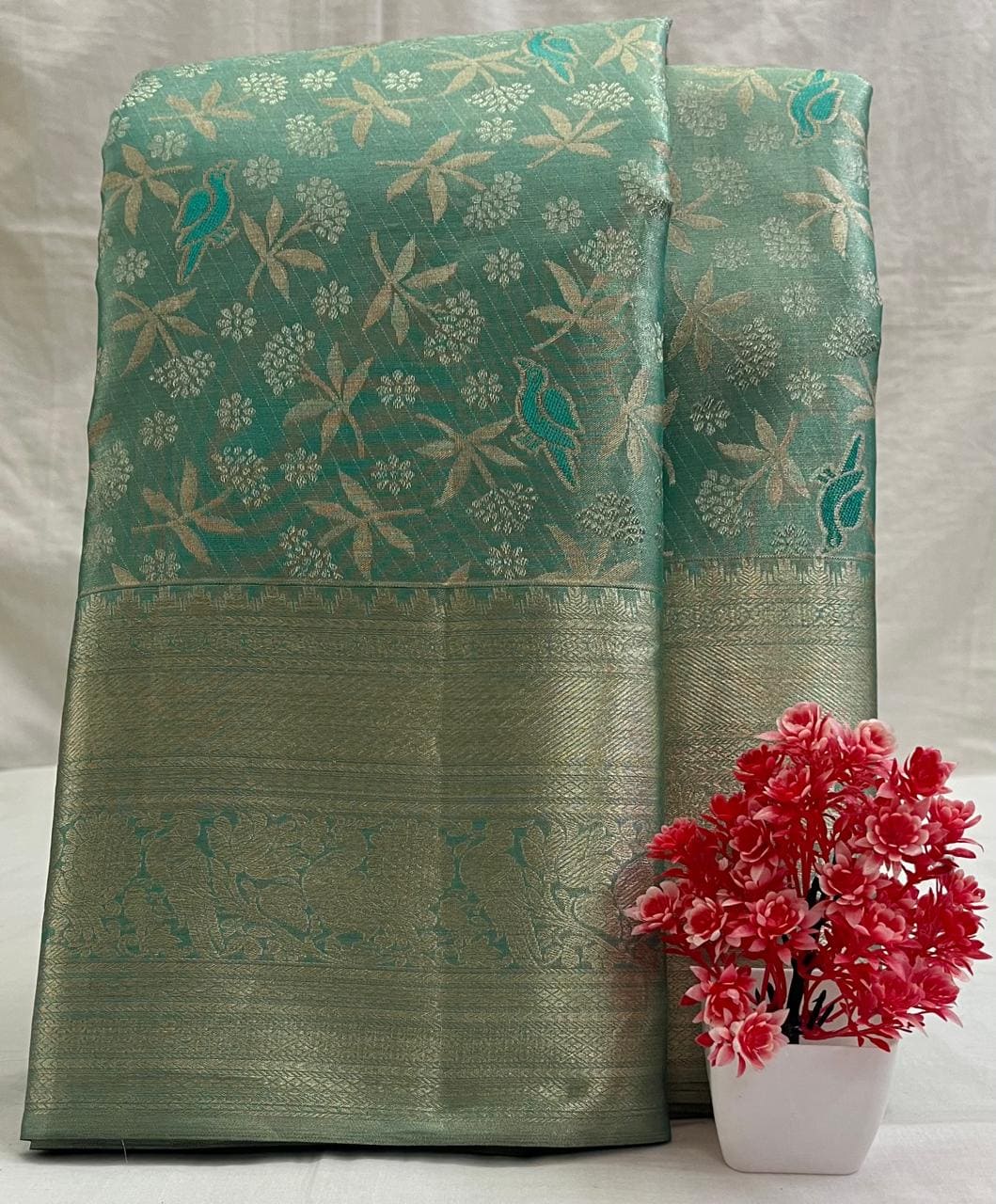 Kanchipuram pure silk saree - Pastel Tissue Lite Green Traditional Design