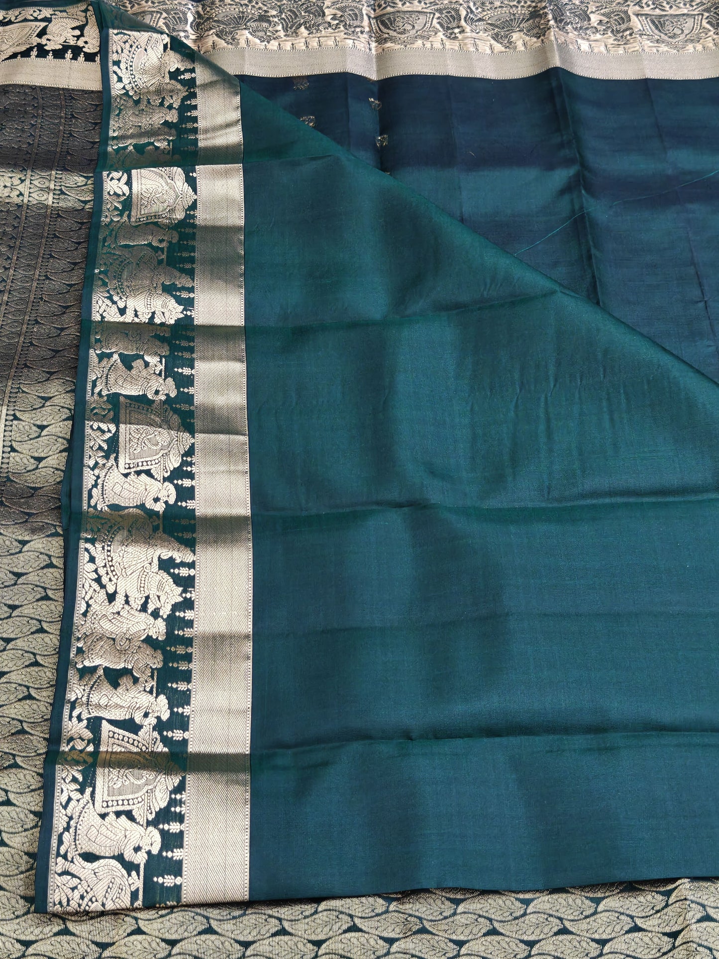 Kanchipuram Pure Silk Saree - Dark Green with Traditional Gold Temple Border