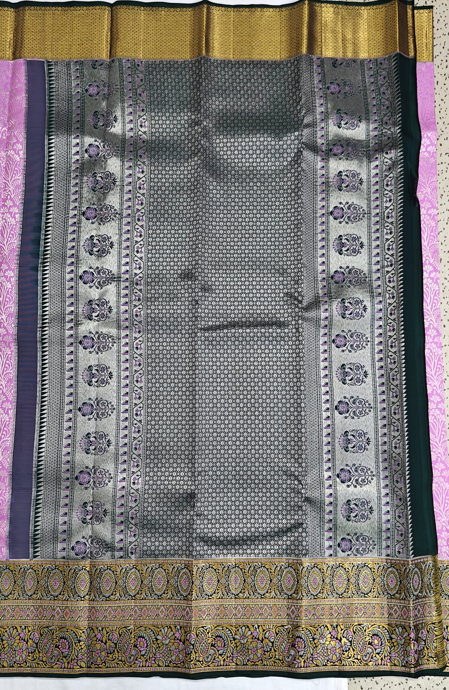 Kanchipuram Pure Silk Bridal Saree – Lite Pink with Dark Green Pythonic Design Border