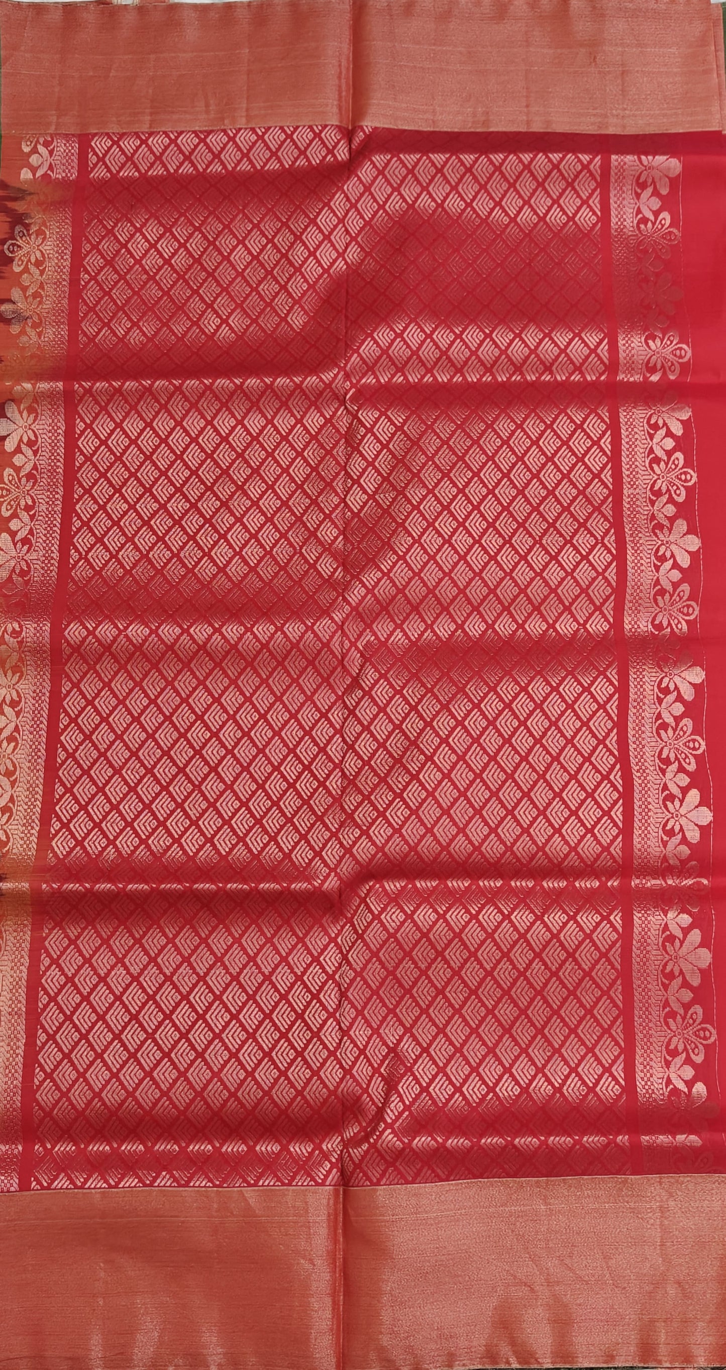 Dark Green Semi Soft Silk Saree