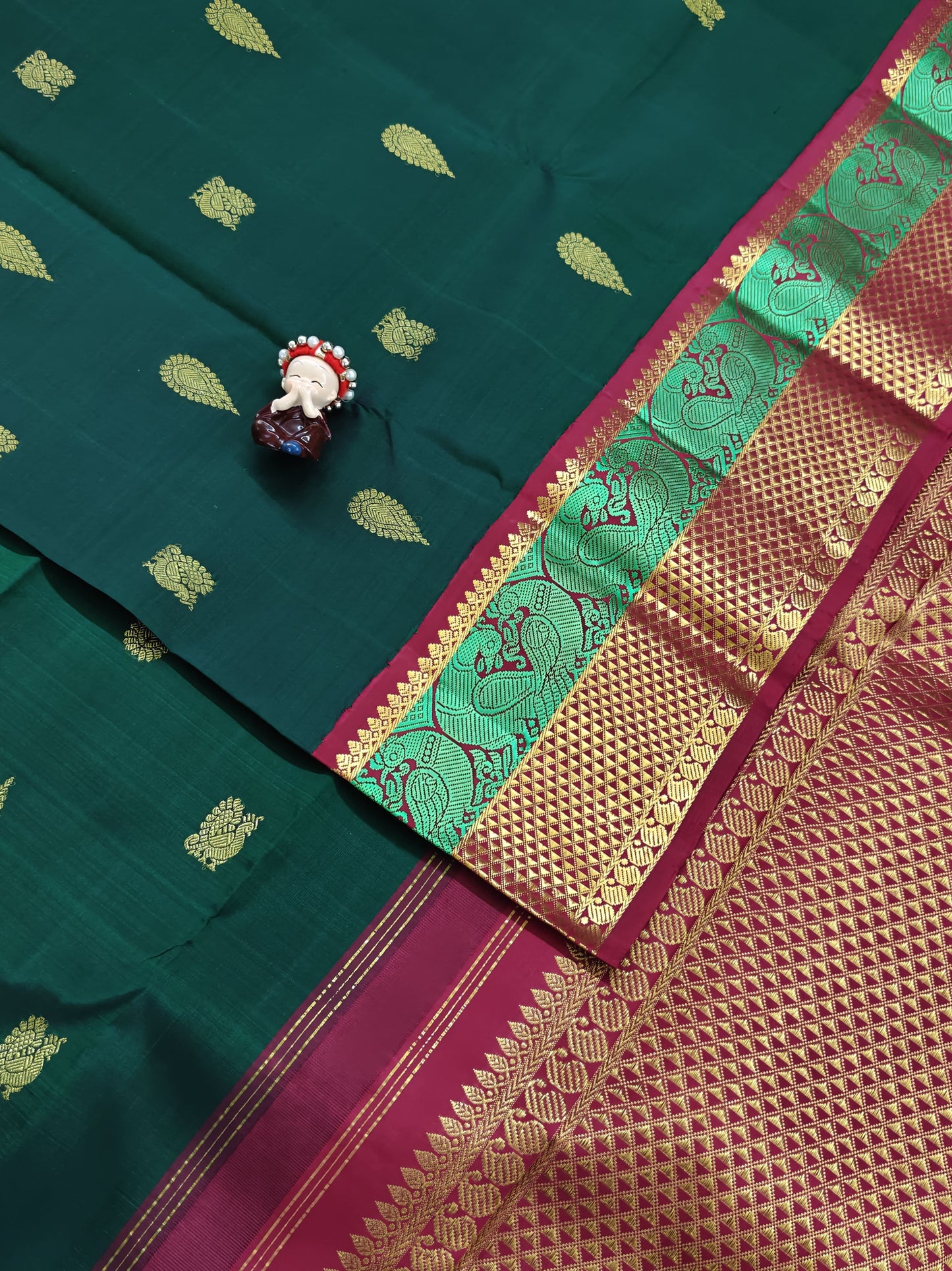 Dark Green Vintage Korvai Saree