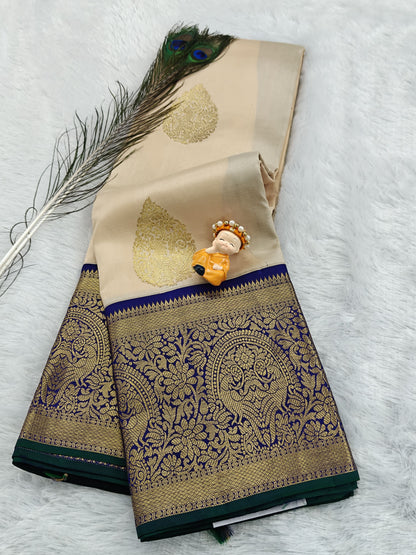 Cream Coloured Vintage Korvai Saree