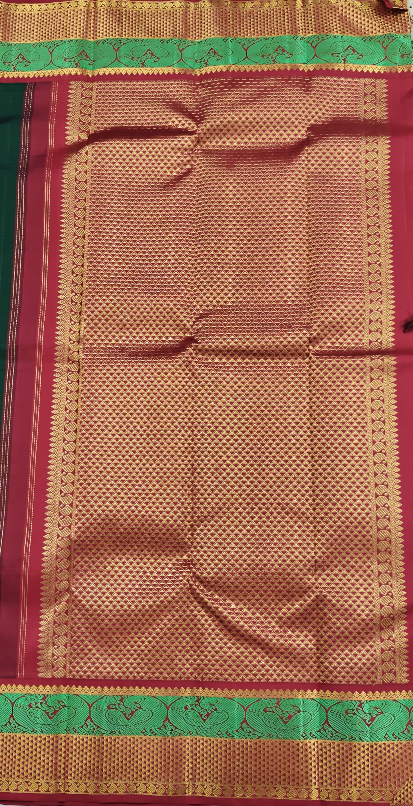 Dark Green Vintage Korvai Saree