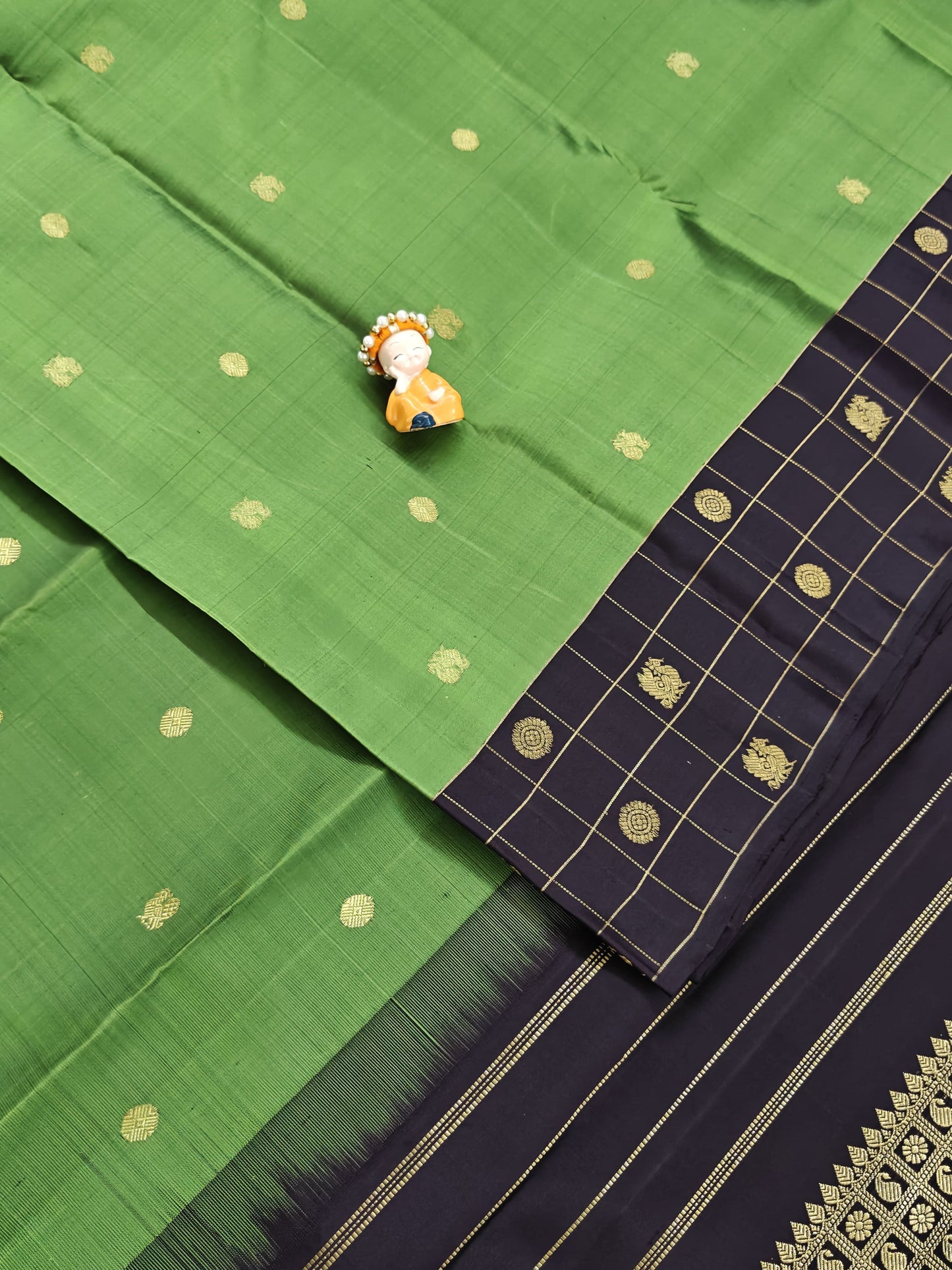Leaf Green Pure Handloom Silk Saree