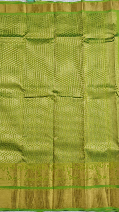 Parrot Green Pure Silk Saree with Pallakku Border