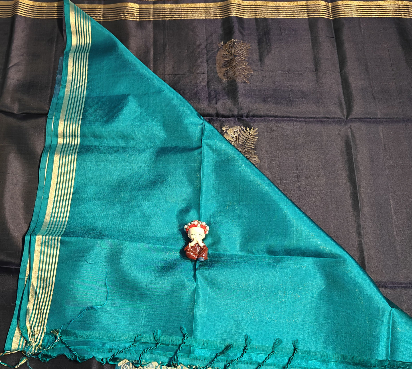 Dark Violet & Peacock Blue Soft Silk Saree