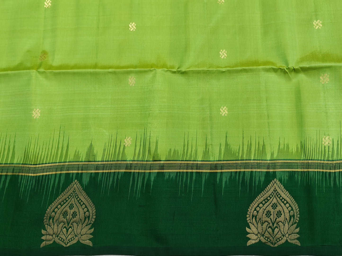 Leaf Green with Dark Green Soft Silk Saree