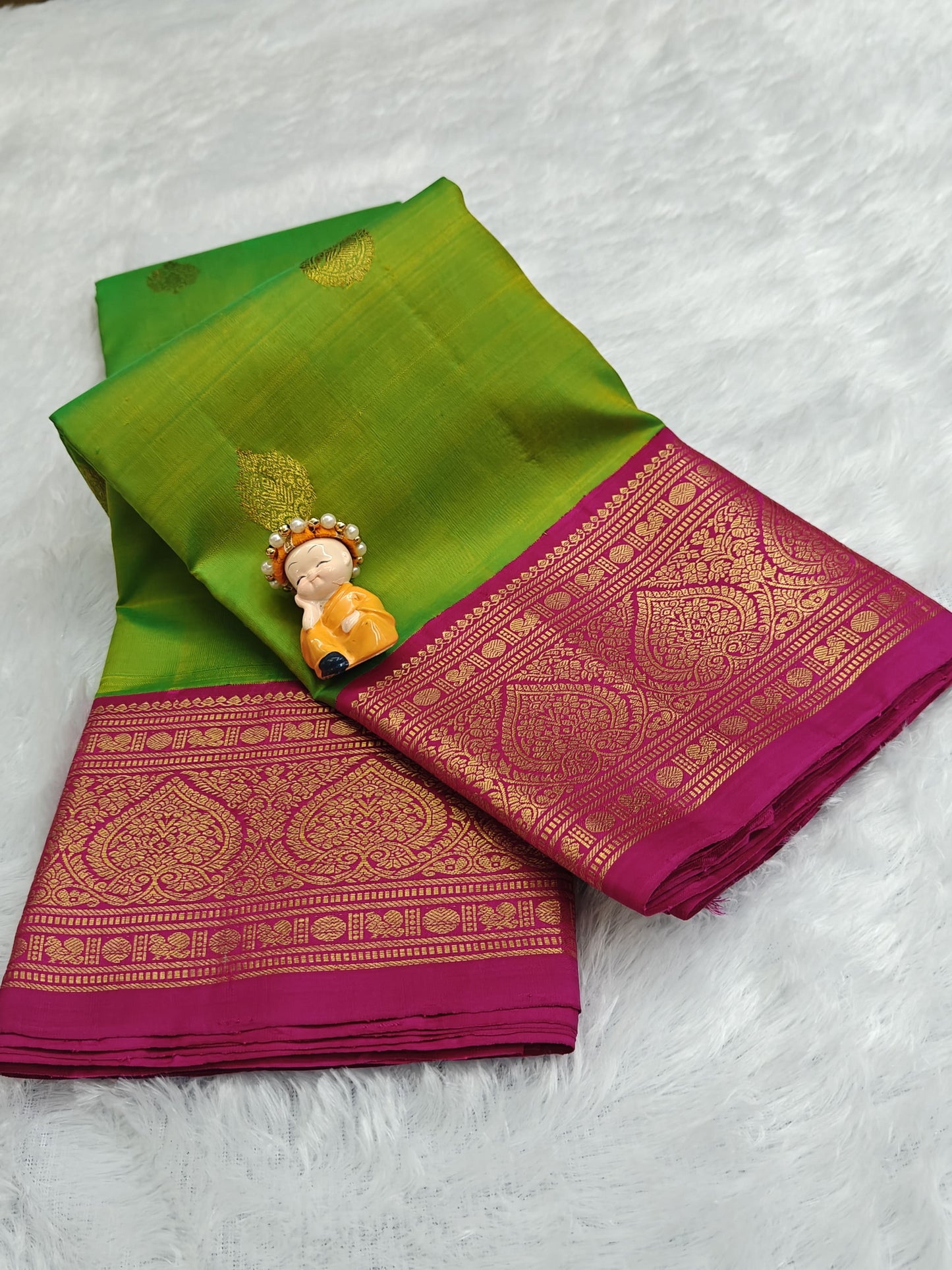 Parrot Green Vintage Korvai Saree