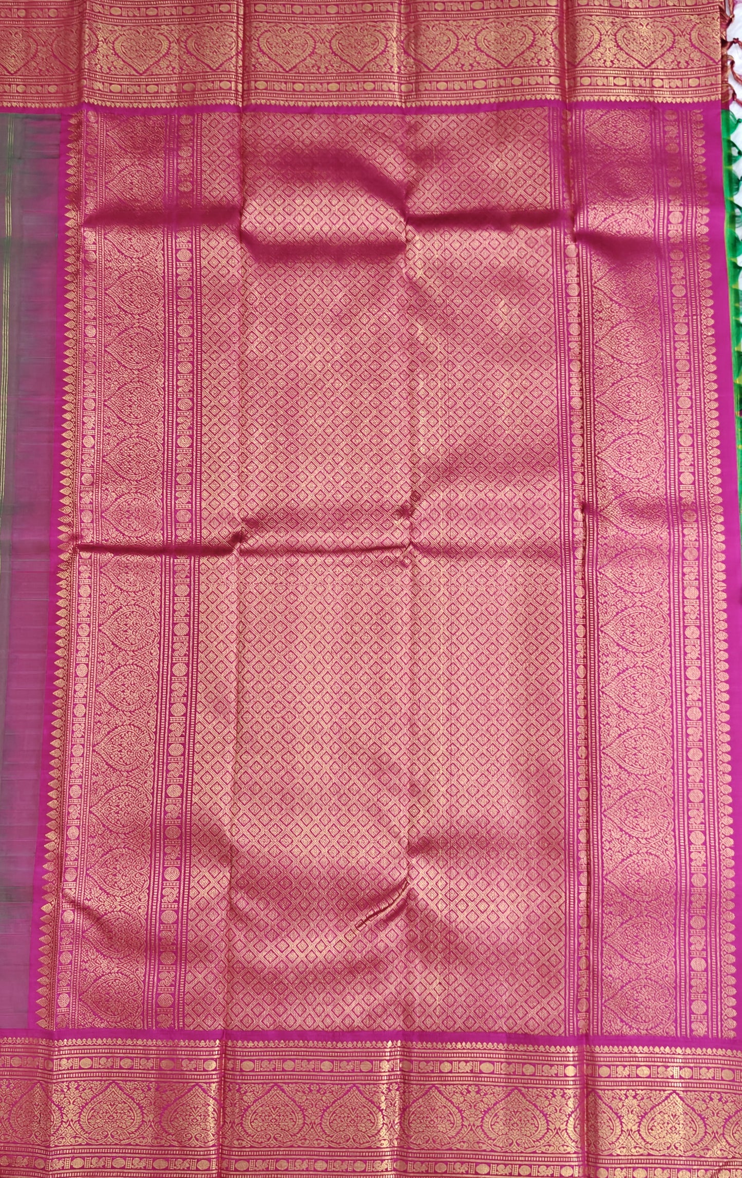 Parrot Green Vintage Korvai Saree
