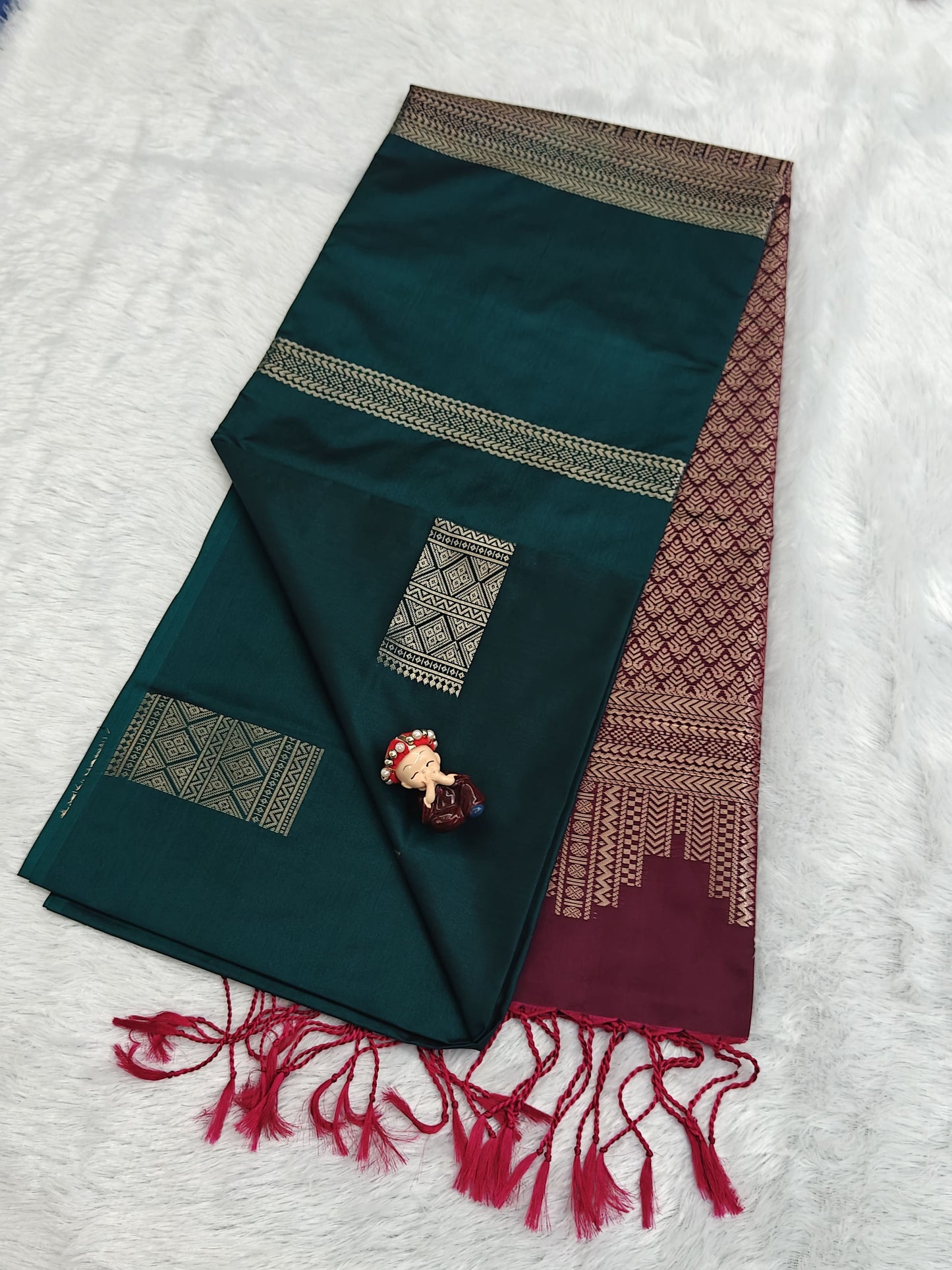 Dark Green Semi Soft Silk Saree
