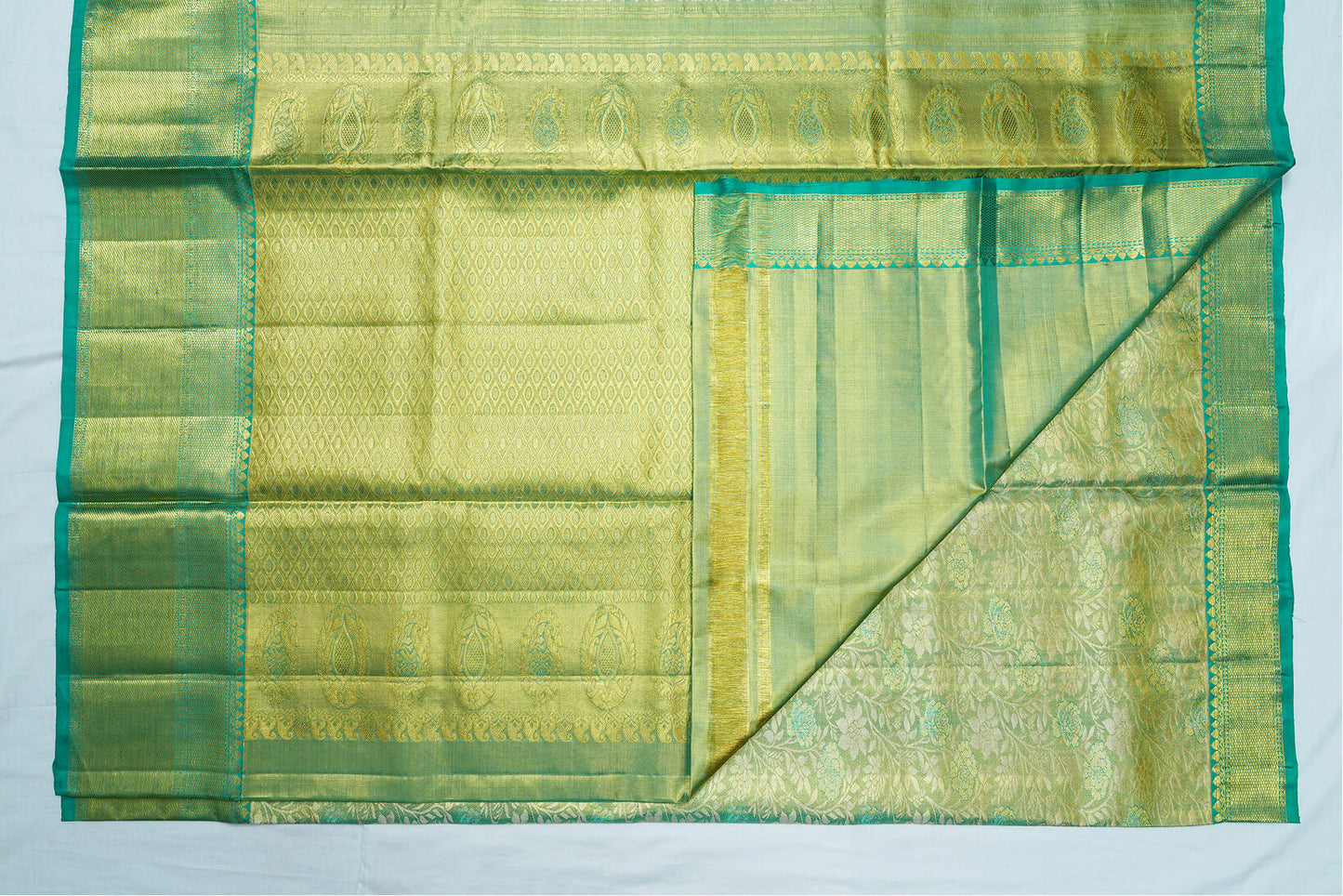 Kanchipuram Handloom Pure Silk Saree - Green with Gold Zari Design