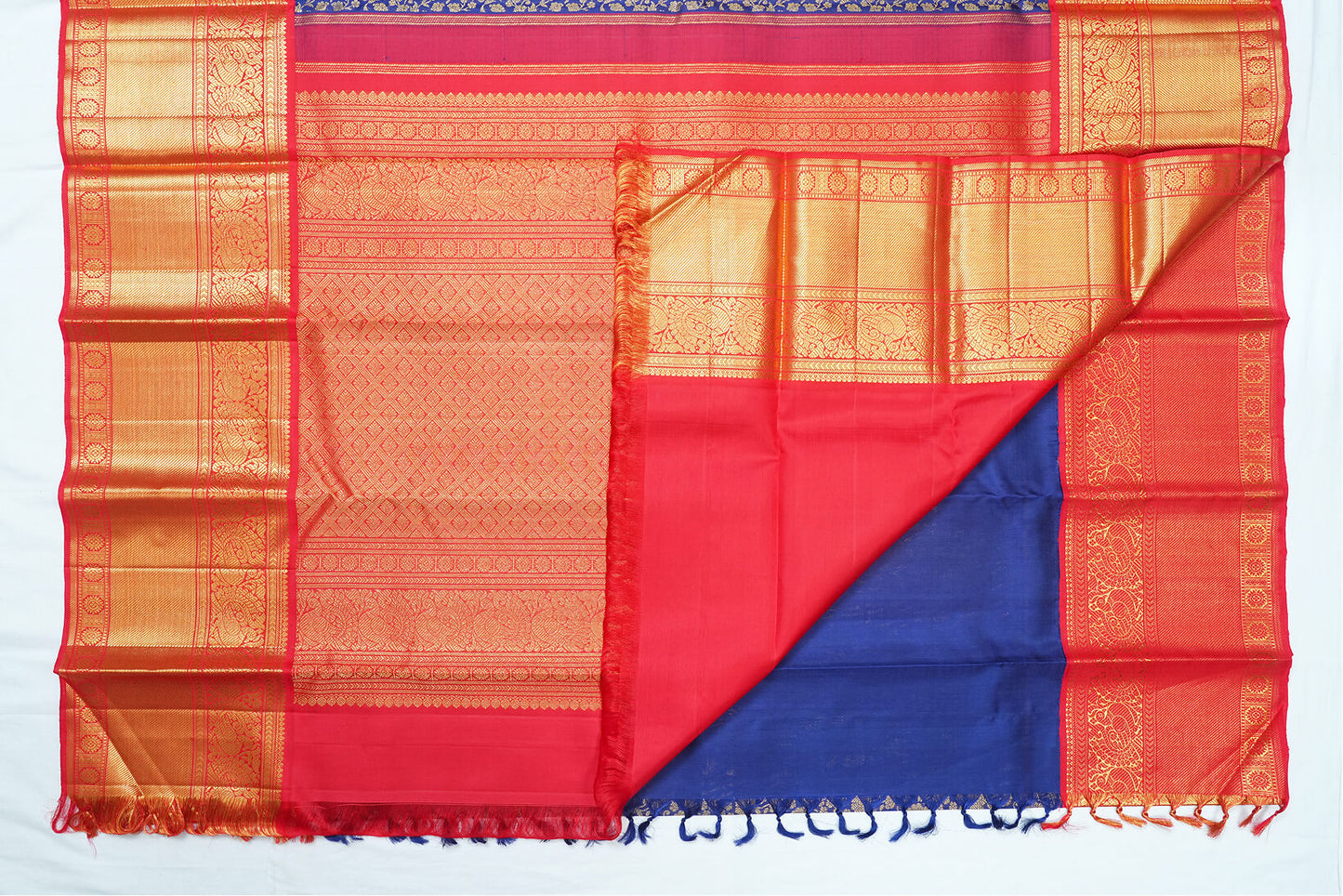 Kanchipuram Handloom Bridal Silk Saree - Dark Blue with Rich Red Border