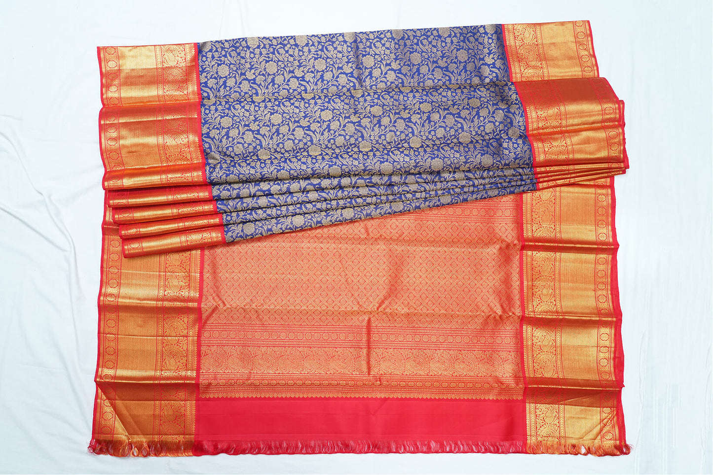 Kanchipuram Handloom Bridal Silk Saree - Dark Blue with Rich Red Border